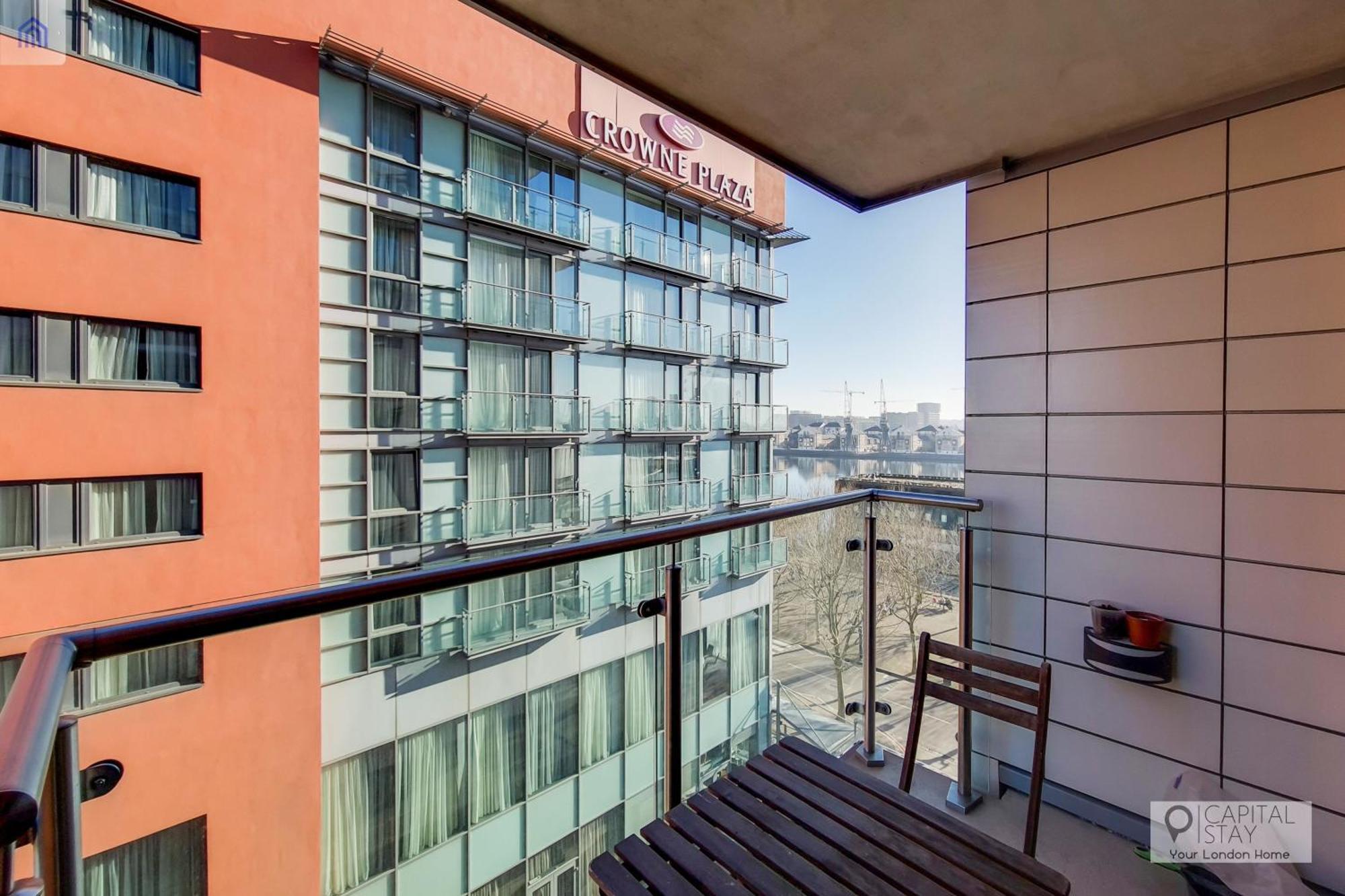Free Parking - Stylish Three Bedroom Apartment By London Excel Exterior photo